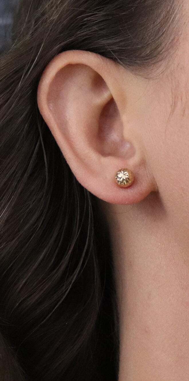 14k Yellow Gold 6.5mm Diamond Cut Textured Ball Bead Earrings Studs 1/4" - Picture 2 of 8